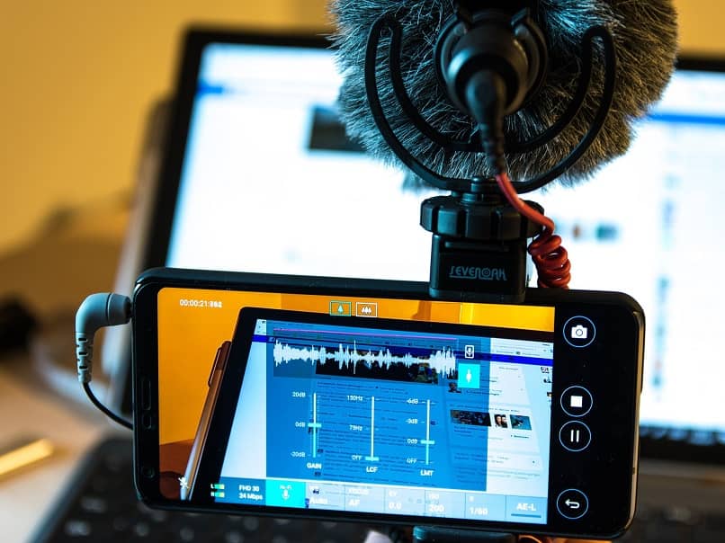 Conecte un micrófono externo a cualquier teléfono móvil o tableta Android